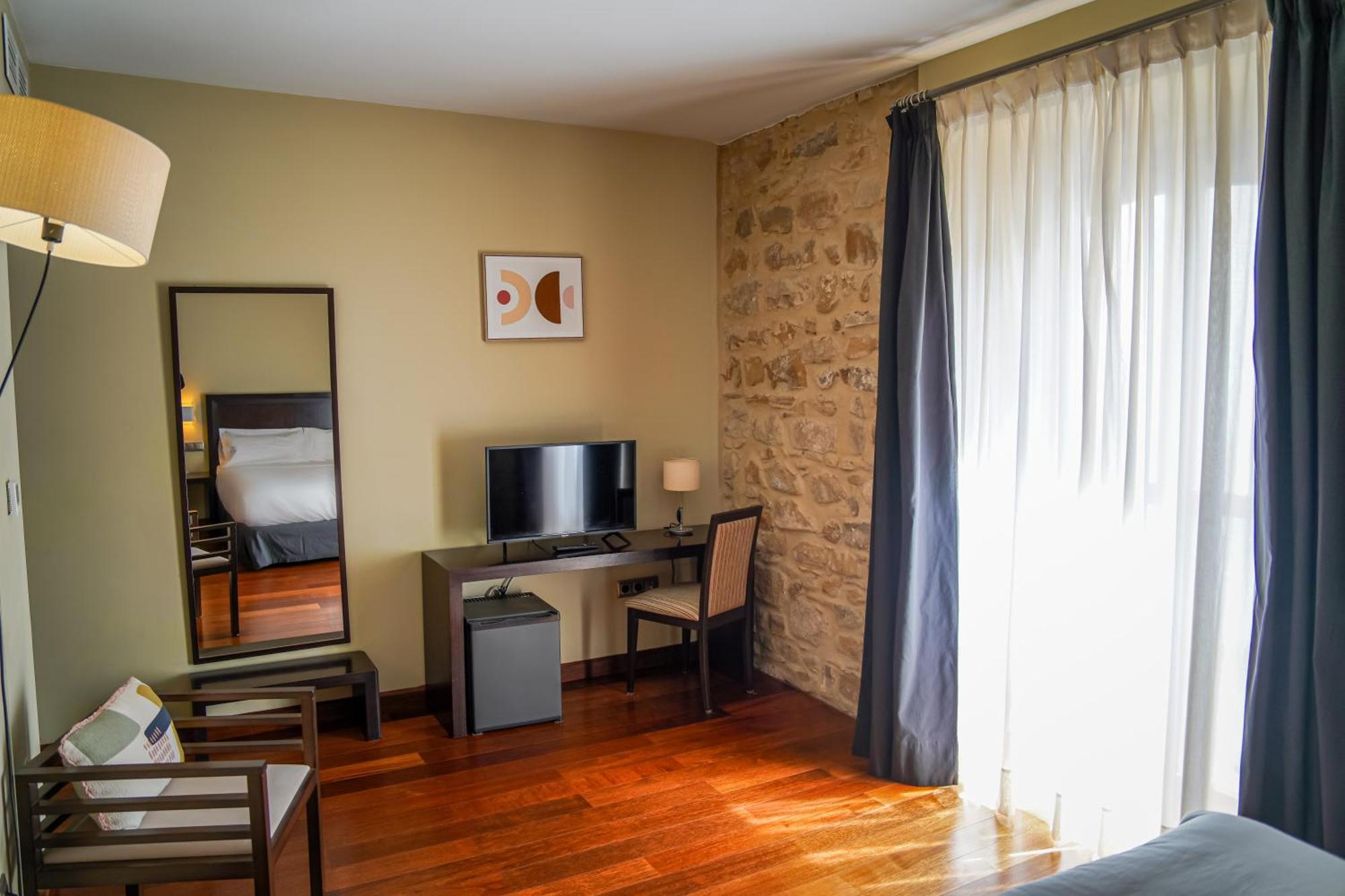 Hotel Baeza Monumental By Eme Hoteles Exterior foto