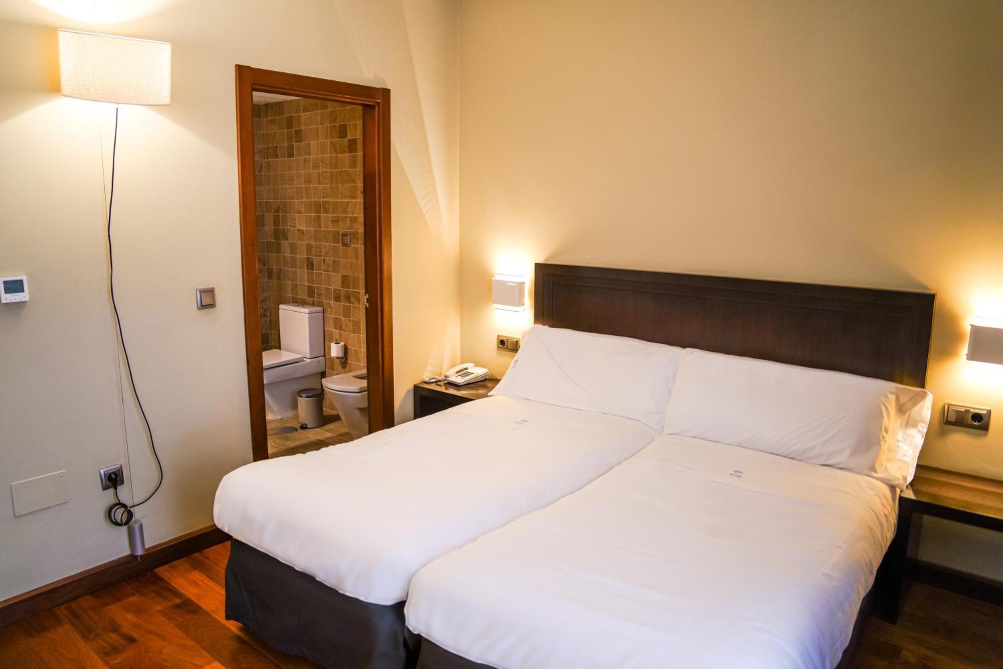 Hotel Baeza Monumental By Eme Hoteles Exterior foto